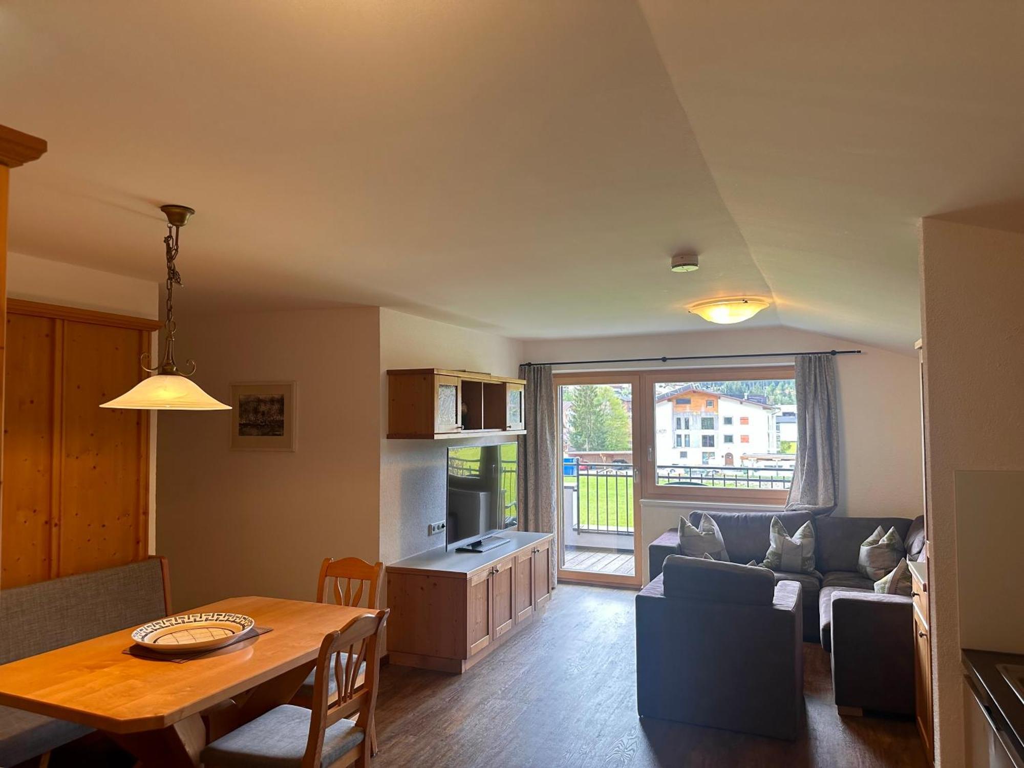 Aktiv Apartments Лойташ Екстер'єр фото